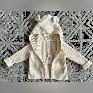 NWT Baby Gap Hooded Sweater with Bear Ears - Size 3-6 months